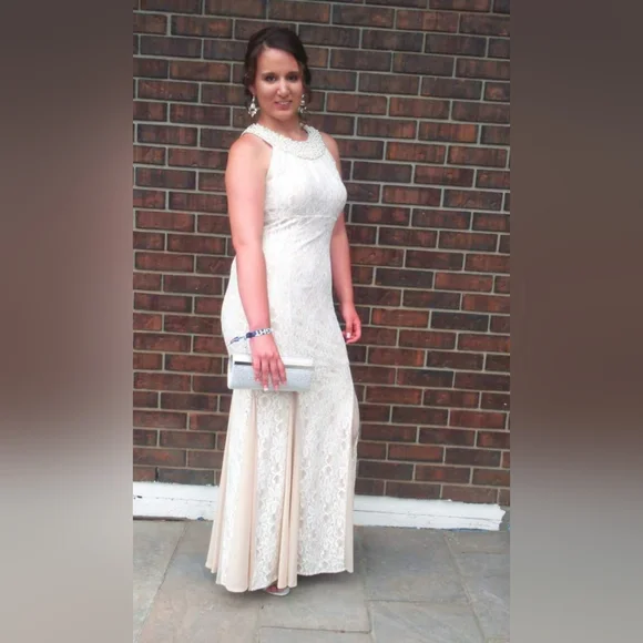 Prom dress - Picture 1 of 1